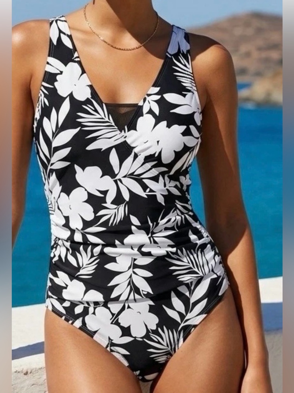 Land’s End Floral One Piece Swimsuit Sz XL
